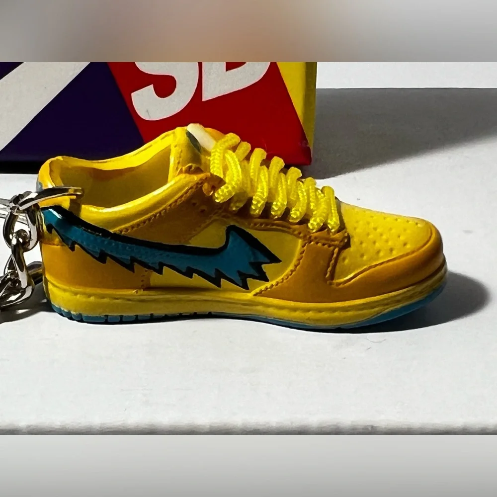 3D Mini Sneaker Keychains Yellow Blue‎ Lightning Swoosh with mini box